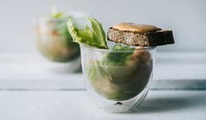 Fingerfood-Teller & -Schalen